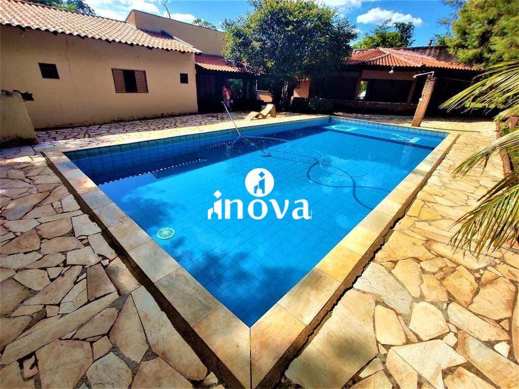 Fazenda à venda no Recanto das Flores: 