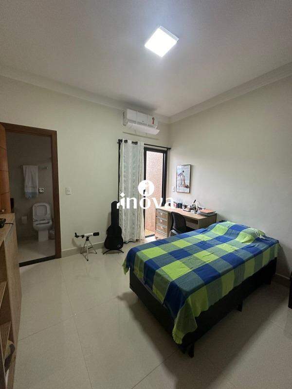 Casa Condomínio à venda no Estância dos Ipês: 