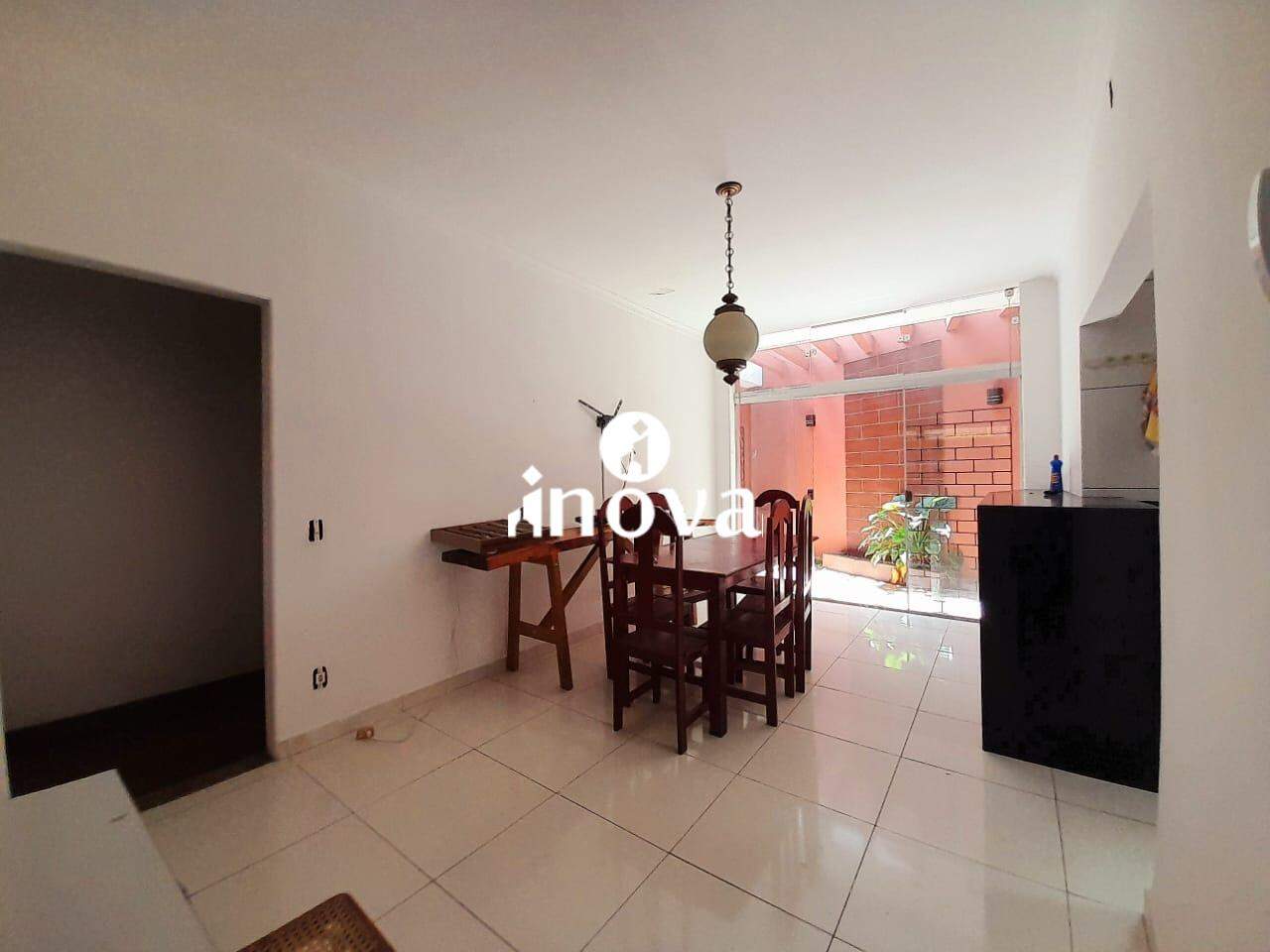 Casa à venda no Fabrício: 