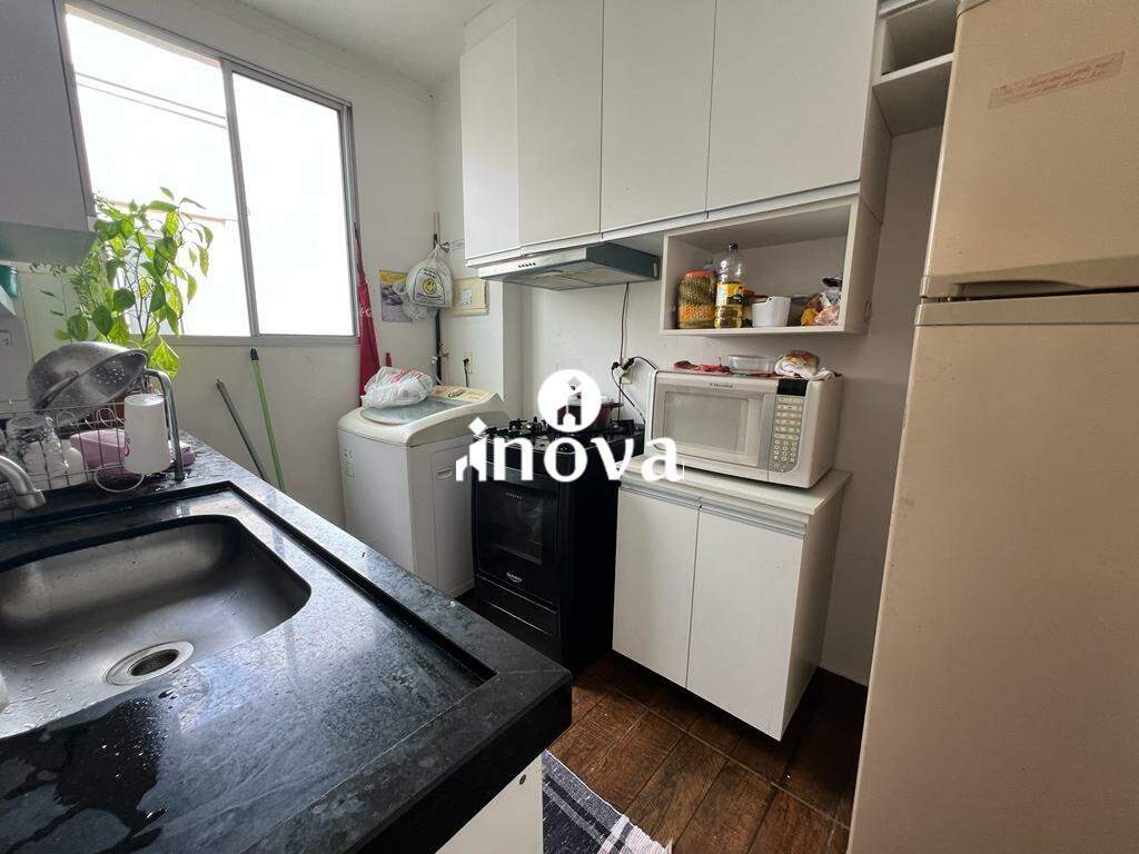 Apartamento à venda no Fabrício: 