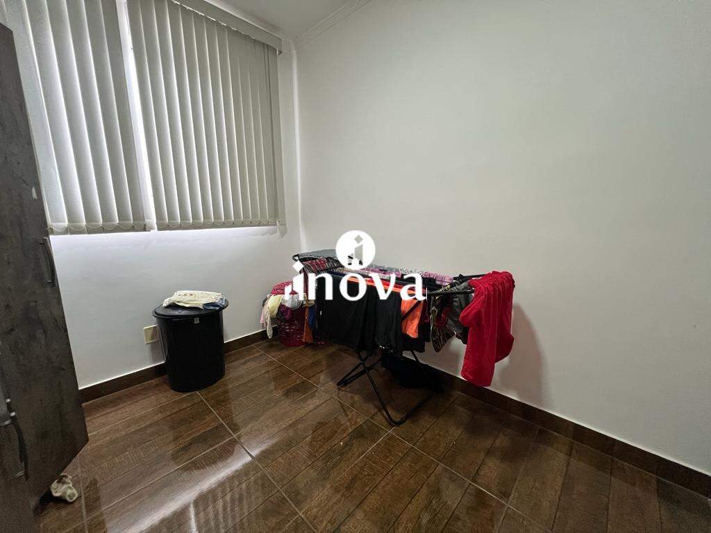 Apartamento à venda no Fabrício: 