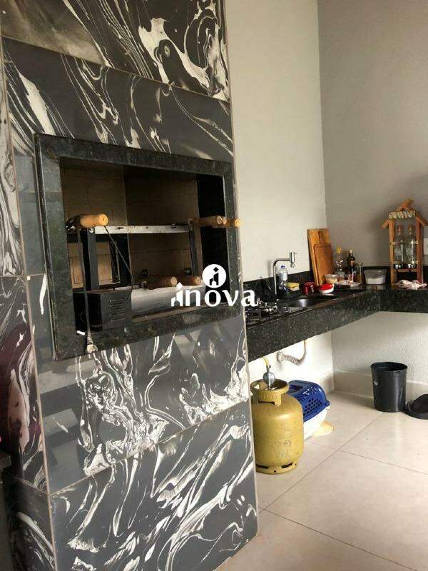 Casa à venda no Elza Amui I: 