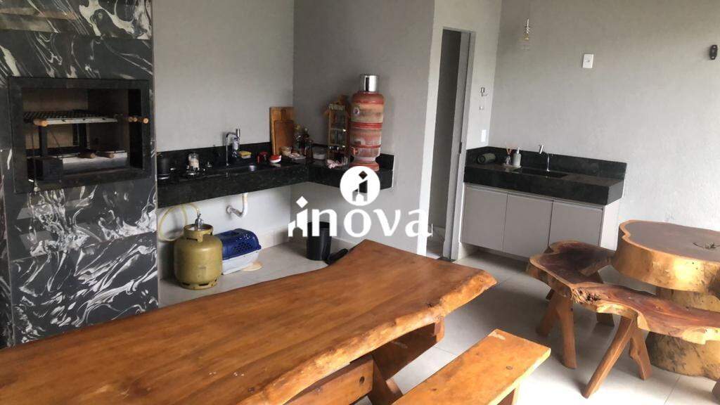 Casa à venda no Elza Amui I: 