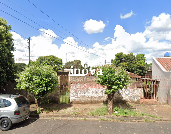 Terreno/Área à venda no Santa Maria: 