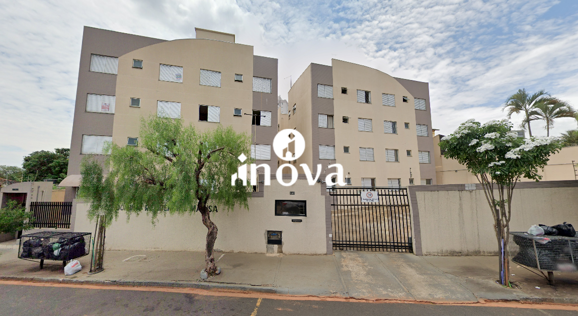 Apartamento à venda no Mercês: 