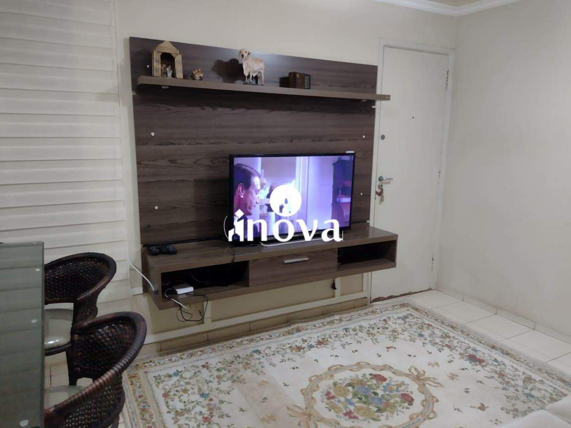 Apartamento à venda no Mercês: 