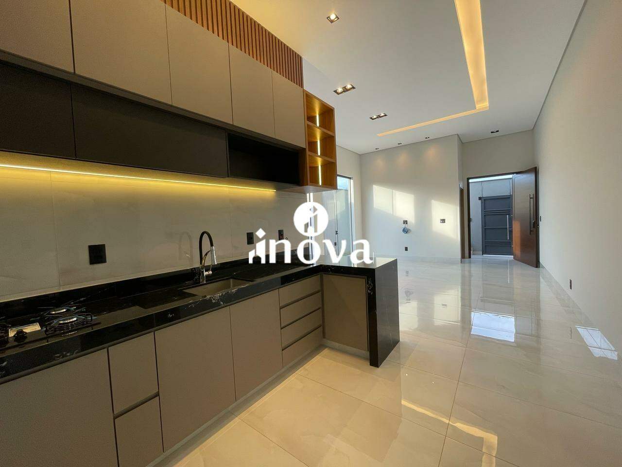 Casa à venda no Nenê Gomes, Jardim: 