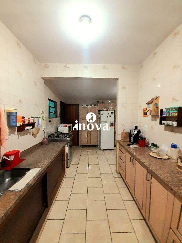 Casa à venda no Frei Eugênio: 