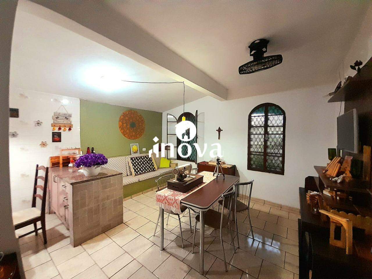 Casa à venda no Frei Eugênio: 