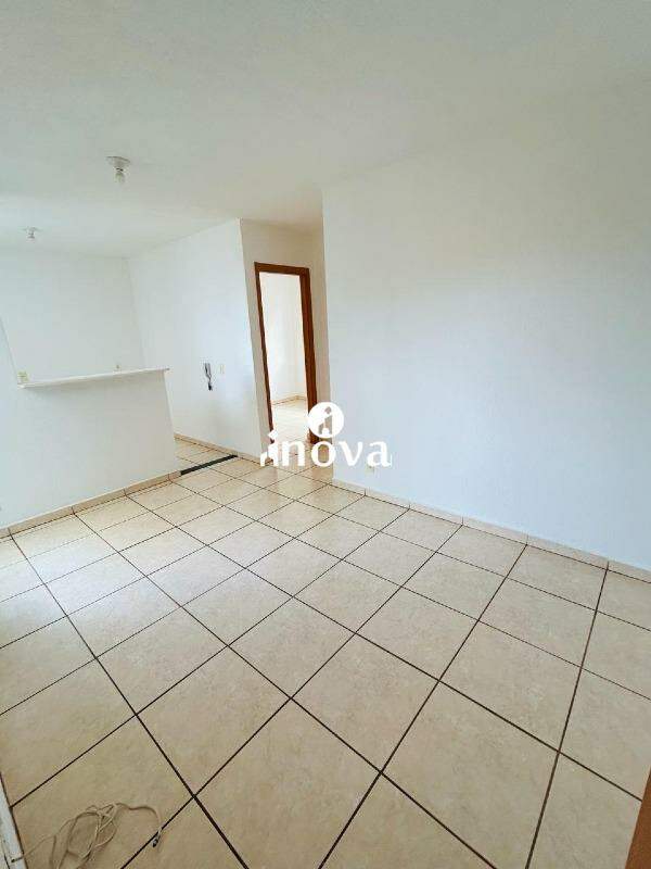 Apartamento à venda no Zeca Mendes: 