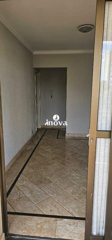 Apartamento à venda no Mercês: 