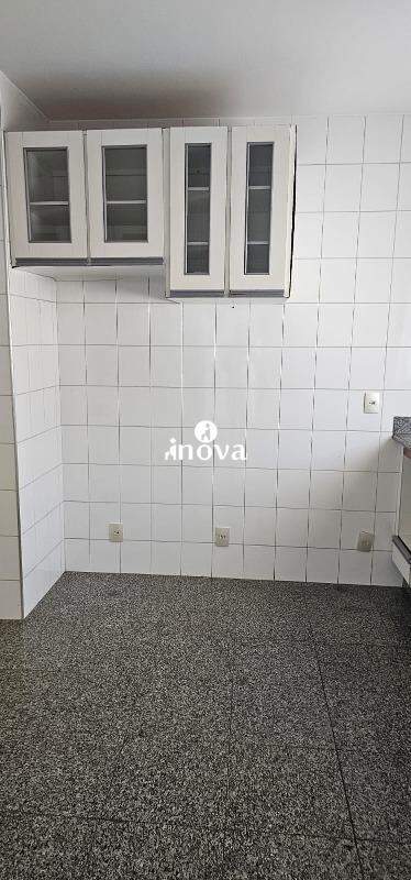 Apartamento à venda no Mercês: 