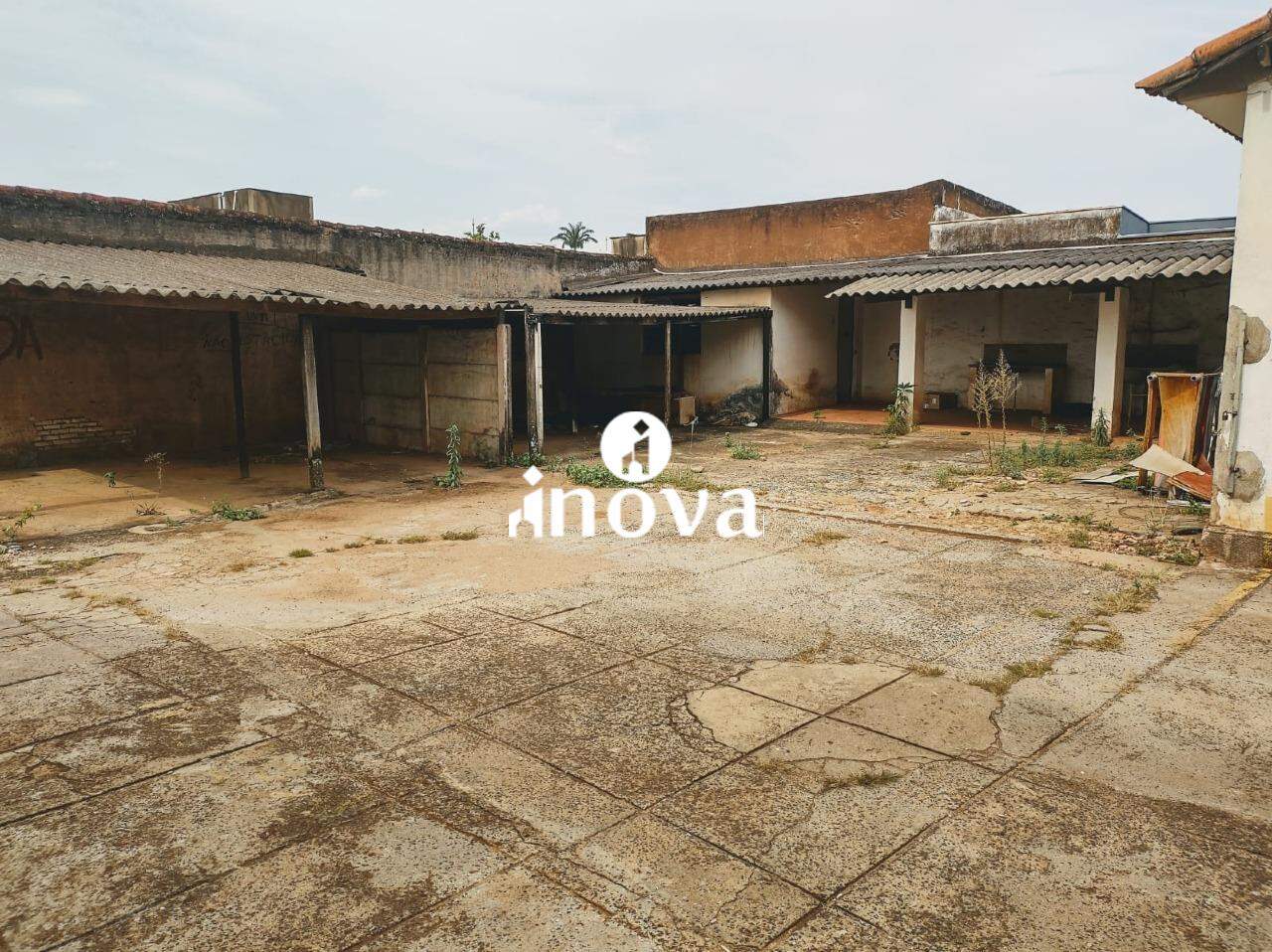 Terreno/Área à venda no São Benedito: 