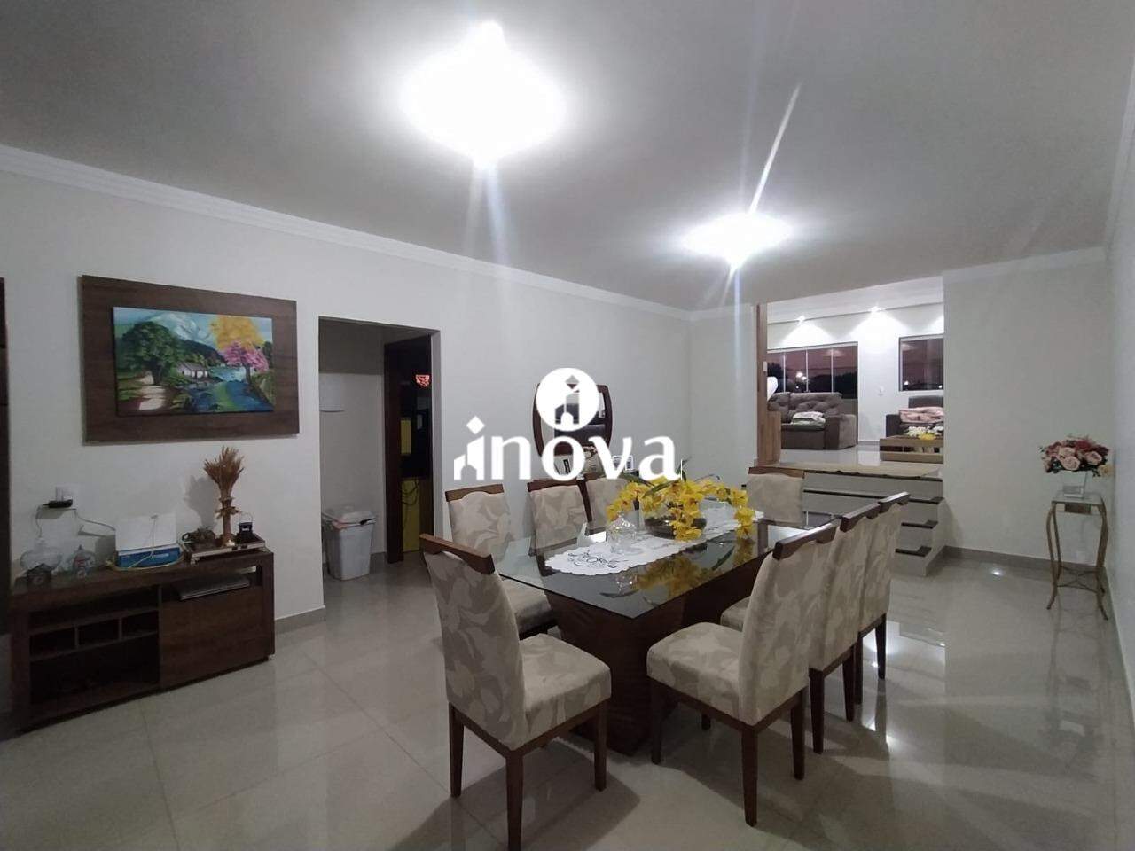 Casa à venda no Valim de Melo: 