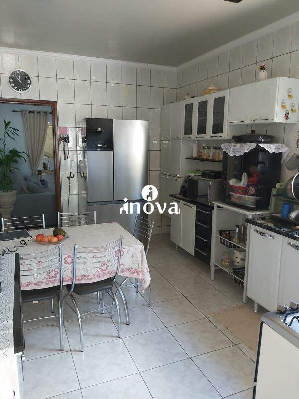 Casa à venda no Primavera - Jardim: 