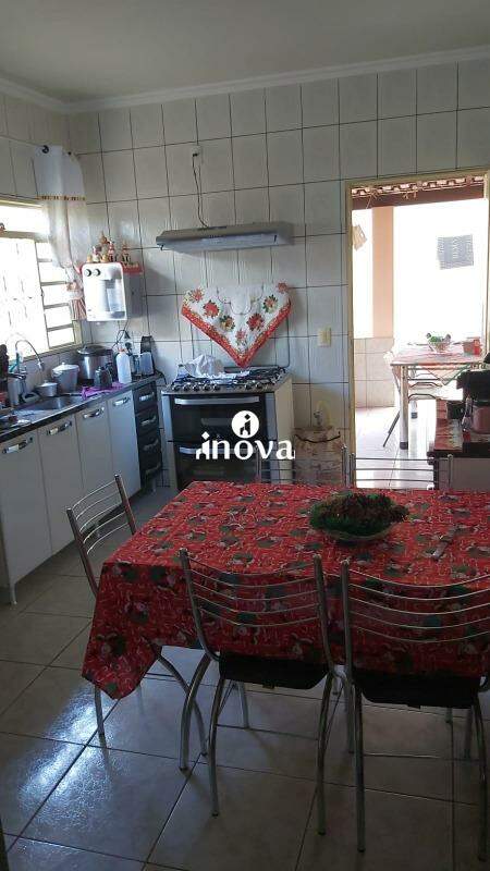 Casa à venda no Primavera - Jardim: 