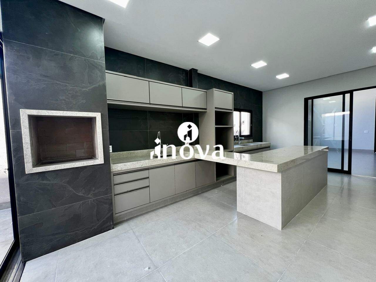 Casa Condomínio à venda no Estância dos Ipês: 