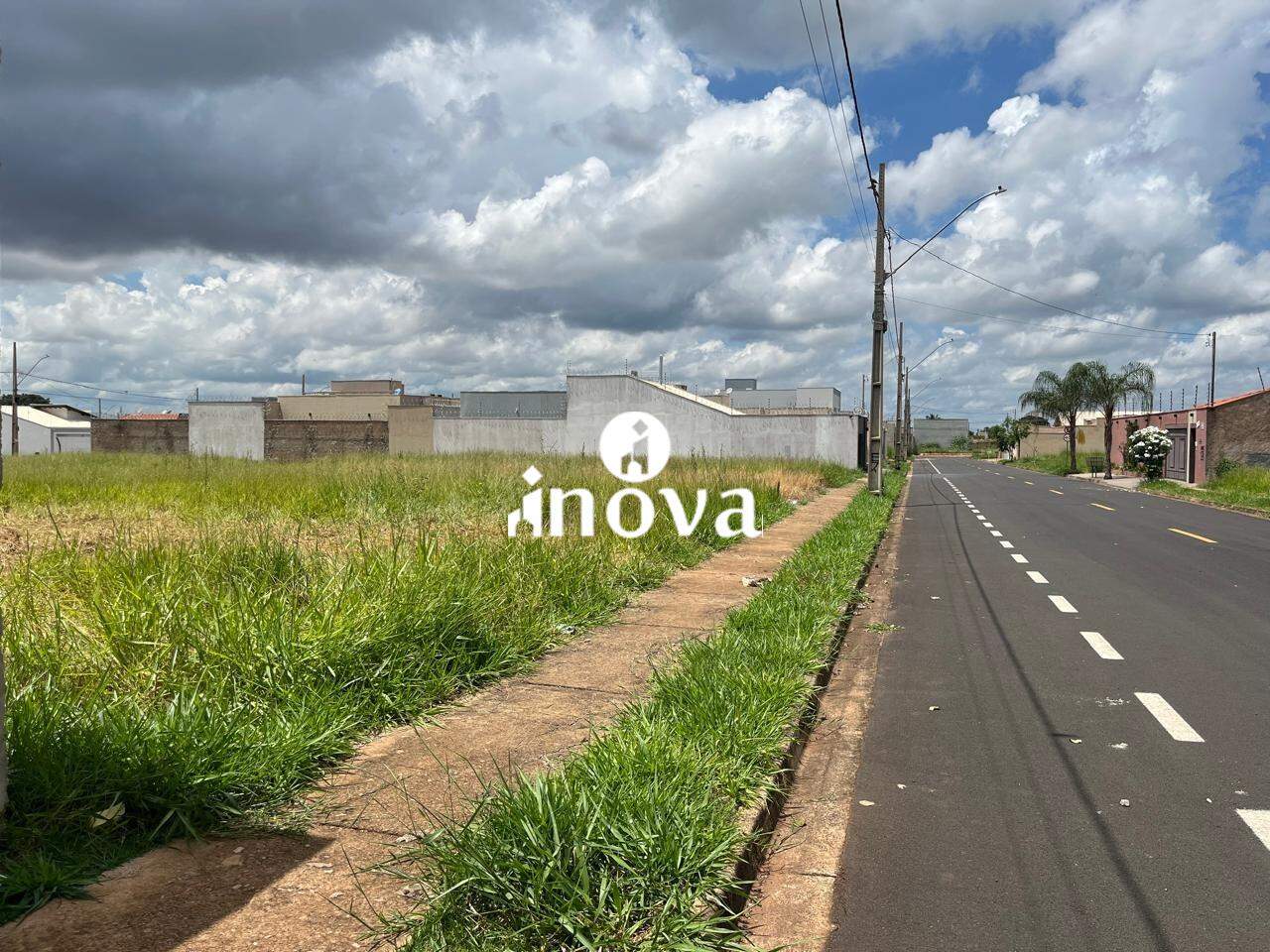 Terreno/Área à venda no Laranjeiras, Parque das: 