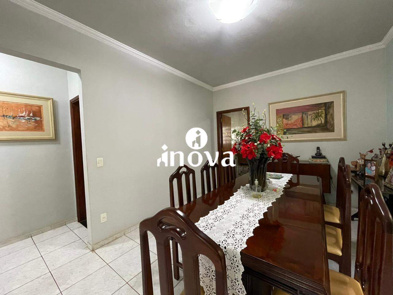 Casa à venda no Fabrício: 