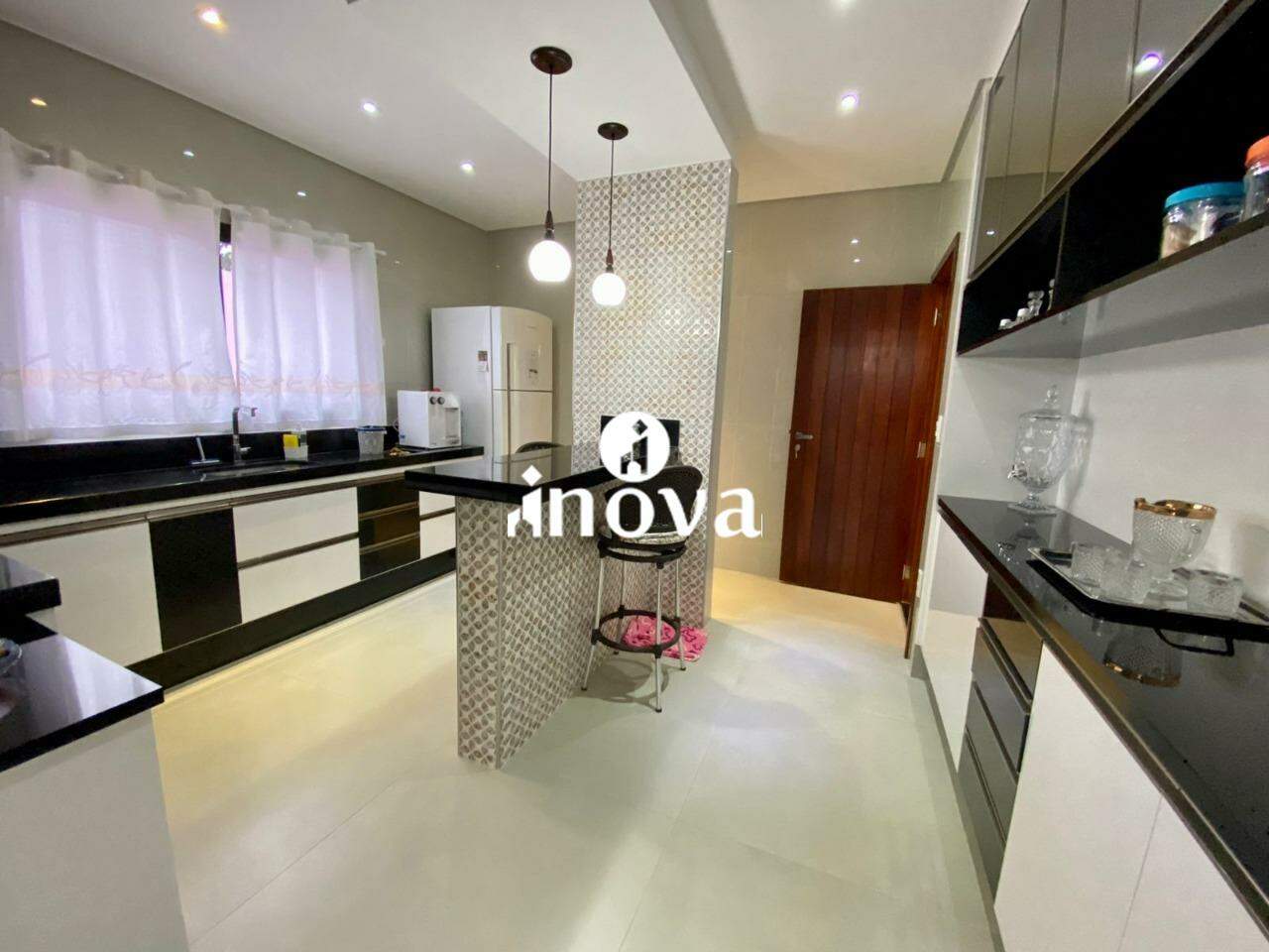 Casa Condomínio à venda no Jockey Park: 