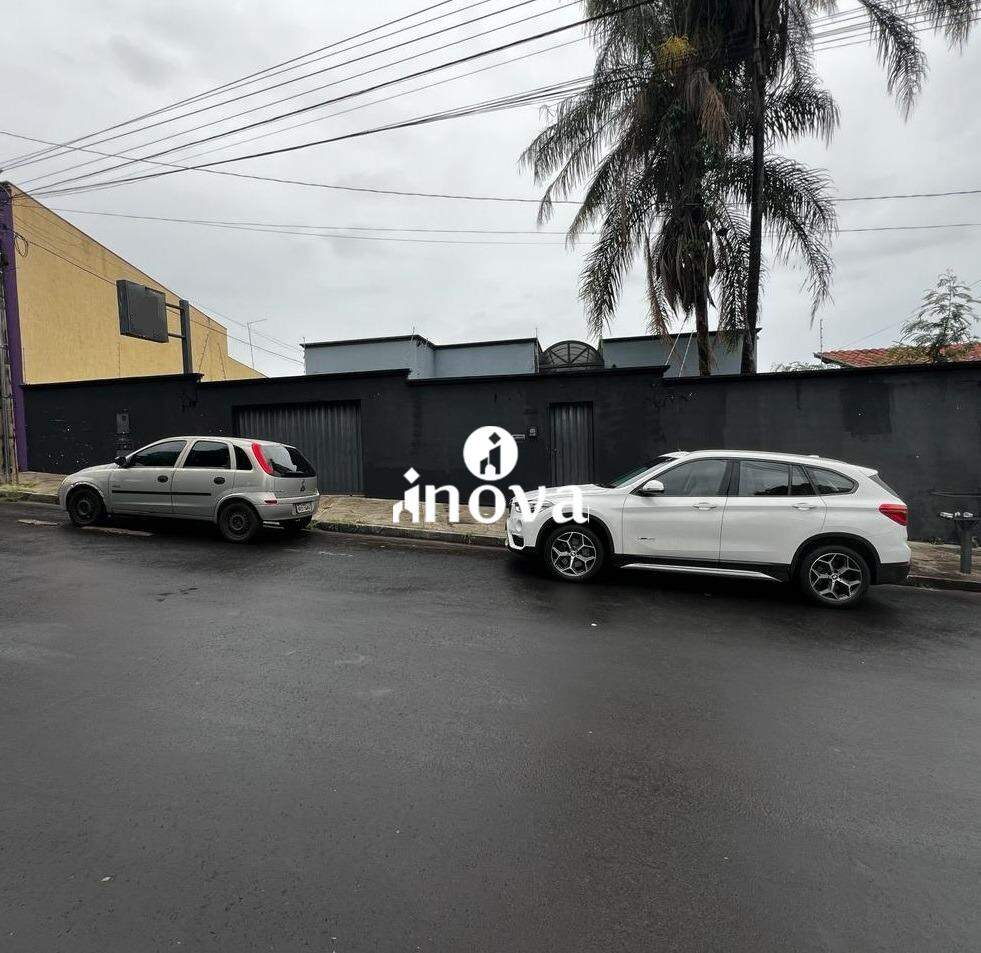 Casa Comercial à venda no Mirante - Parque: 