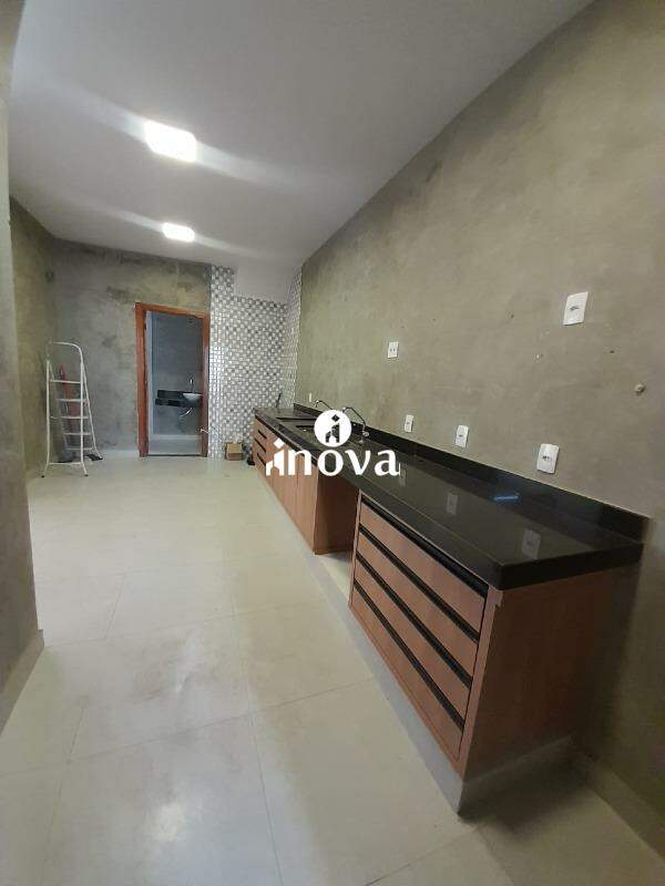 Casa à venda no Tancredo Neves, Residencial: 