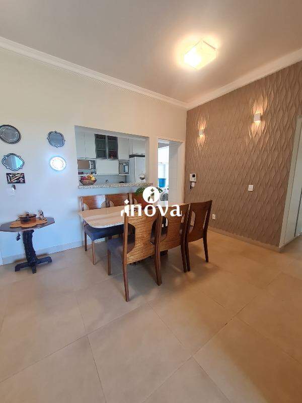 Apartamento à venda no Jardim do Lago: 