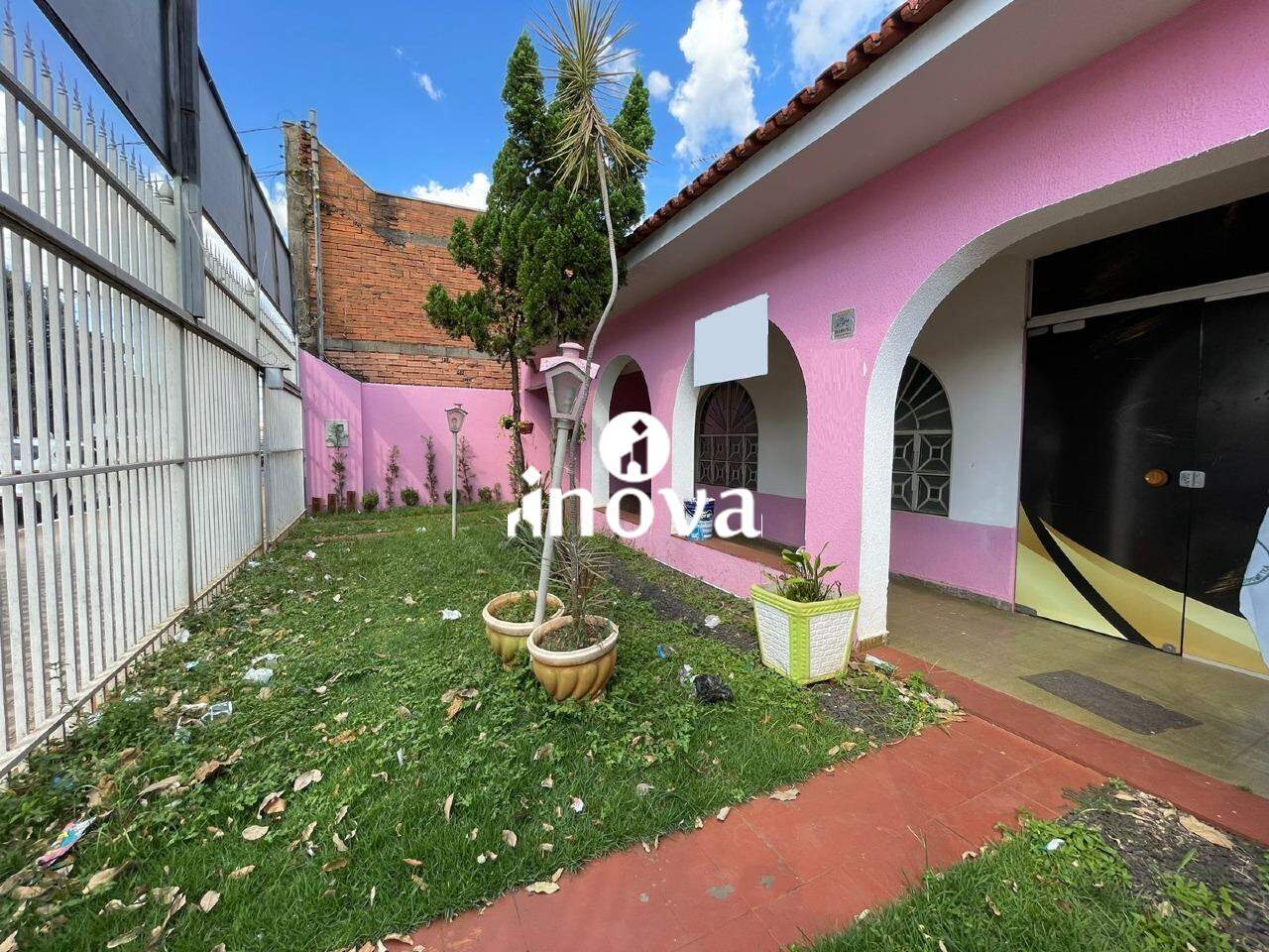 Casa à venda no Parque das Américas: 