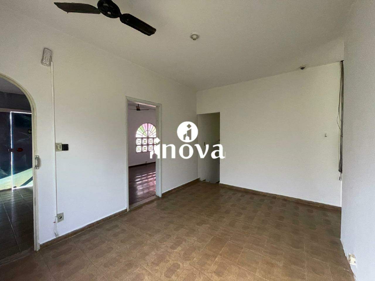 Casa à venda no Parque das Américas: 