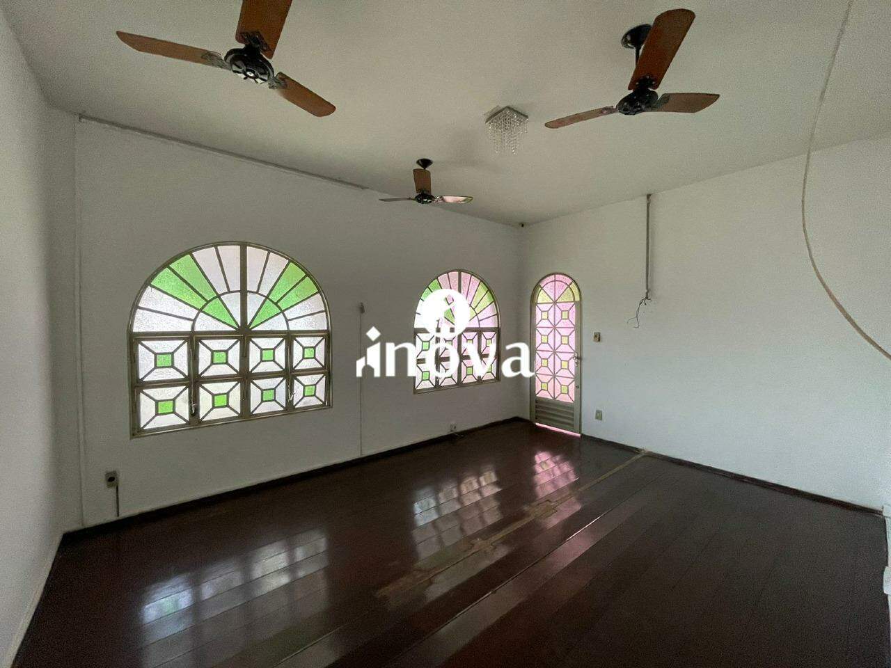 Casa à venda no Parque das Américas: 