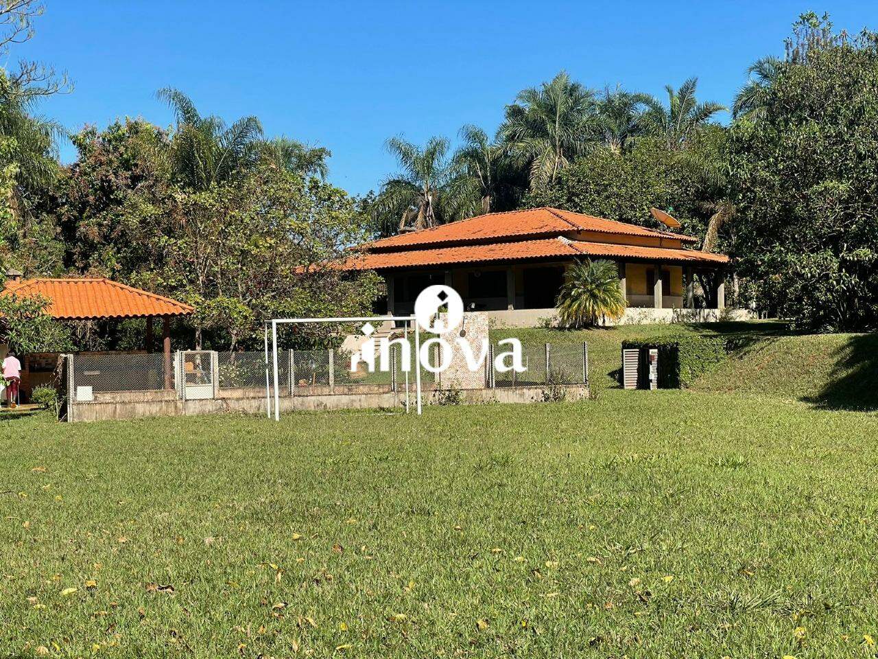 Chácara / Sítios à venda no Vila Real: 