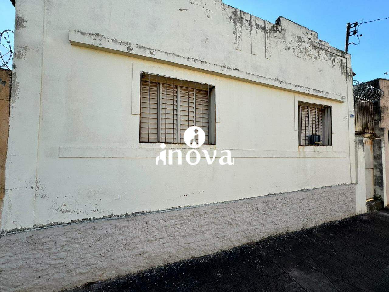 Terreno/Área à venda no São Benedito: 