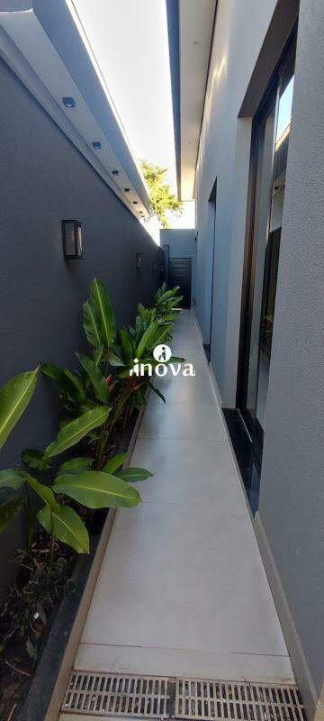 Casa Condomínio à venda no Estância dos Ipês: 