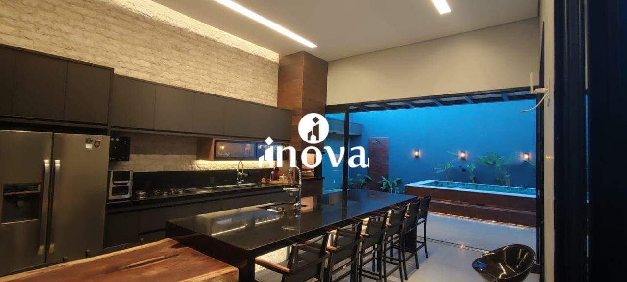 Casa Condomínio à venda no Estância dos Ipês: 