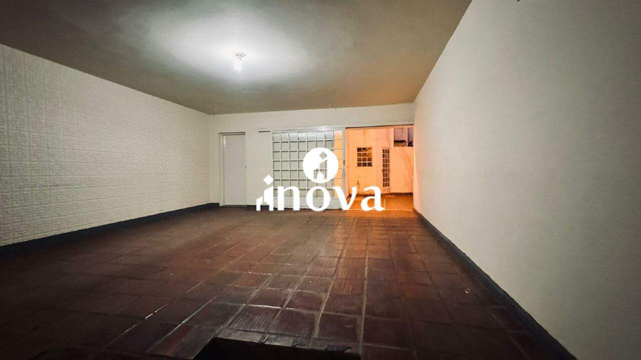 Casa à venda no Mercês: 