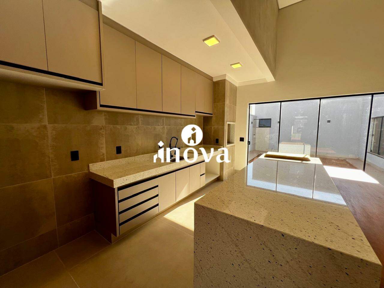 Casa Condomínio à venda no Estância dos Ipês: 