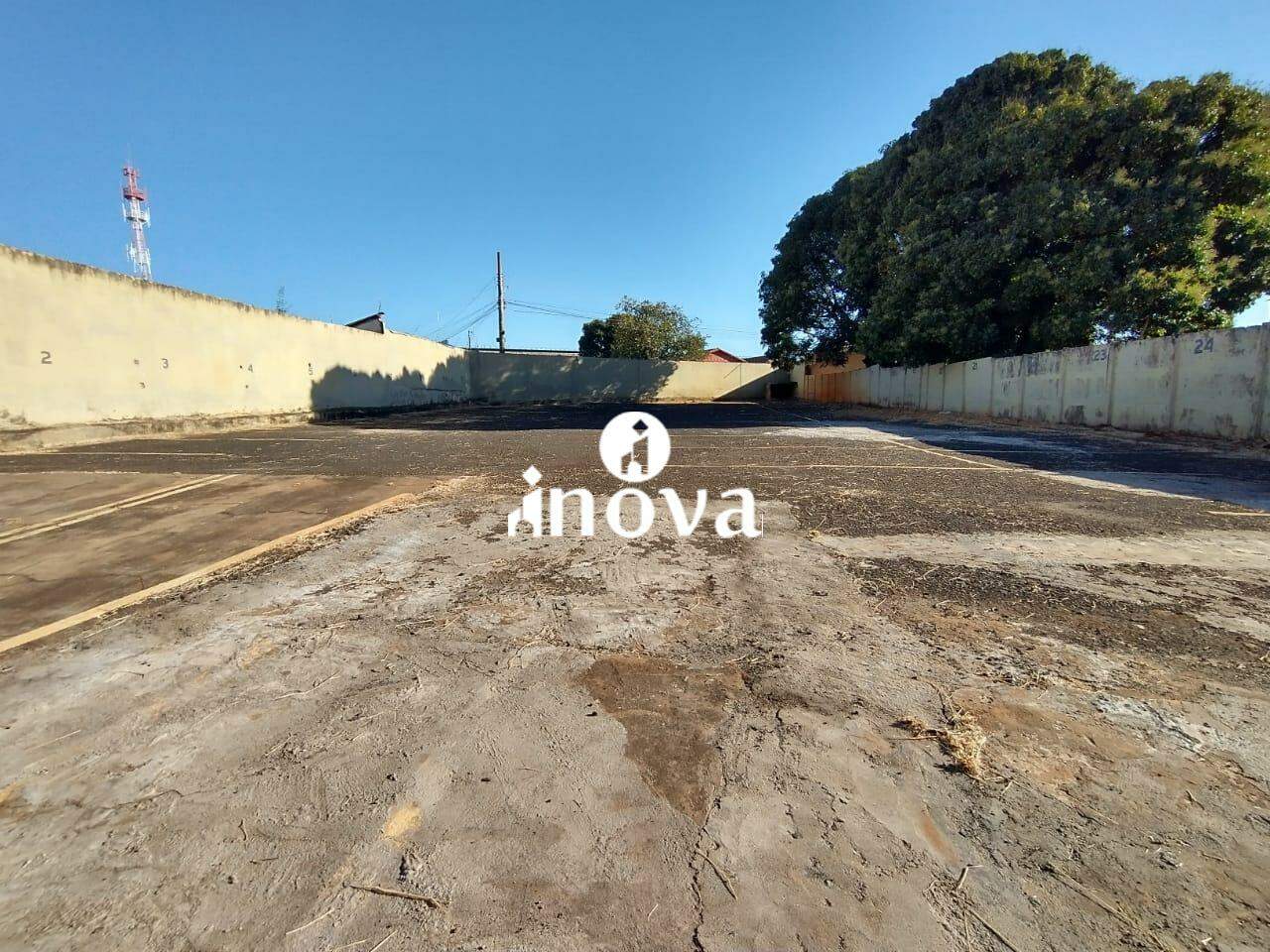 Área Comercial para aluguel no Santa Marta: 