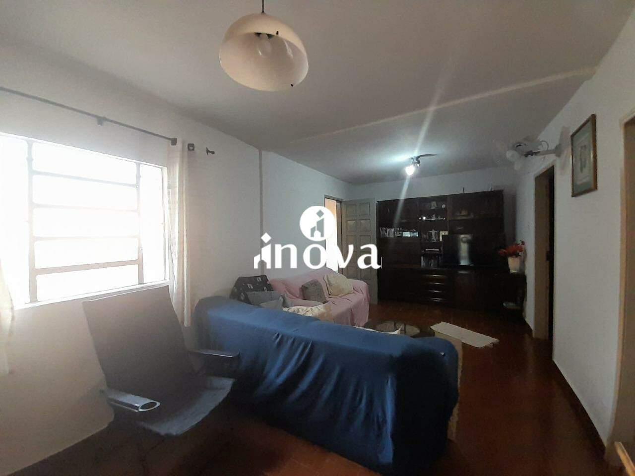 Casa à venda no Fabrício: 