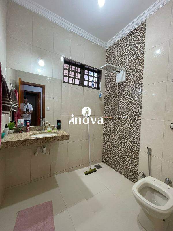 Casa à venda no Espanha, Residencial Jardim: 