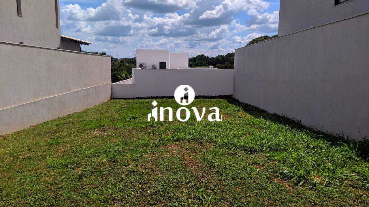 Terreno em Condomínio à venda no Estância dos Ipês: 