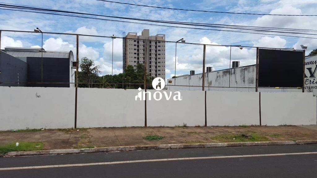 Terreno/Área à venda no Santa Maria: 