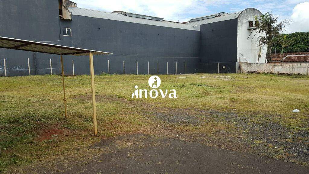 Terreno/Área à venda no Santa Maria: 