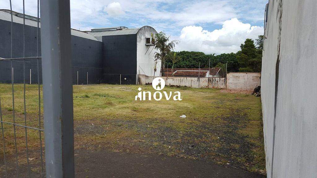 Terreno/Área à venda no Santa Maria: 