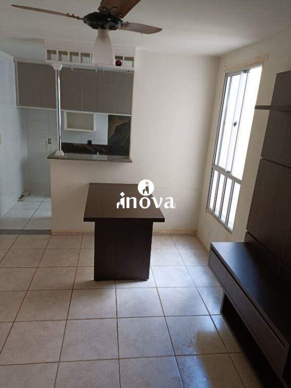 Apartamento à venda no Manoel Mendes: 