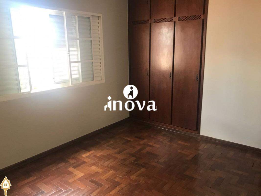 Casa à venda no Mercês: 