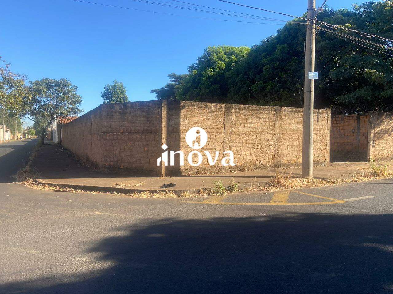 Terreno/Área à venda no Maracanã, Jardim: 