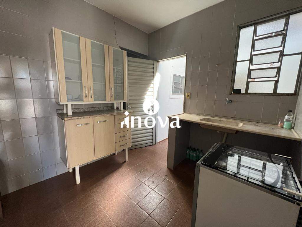 Casa Comercial à venda no Tutunas: 