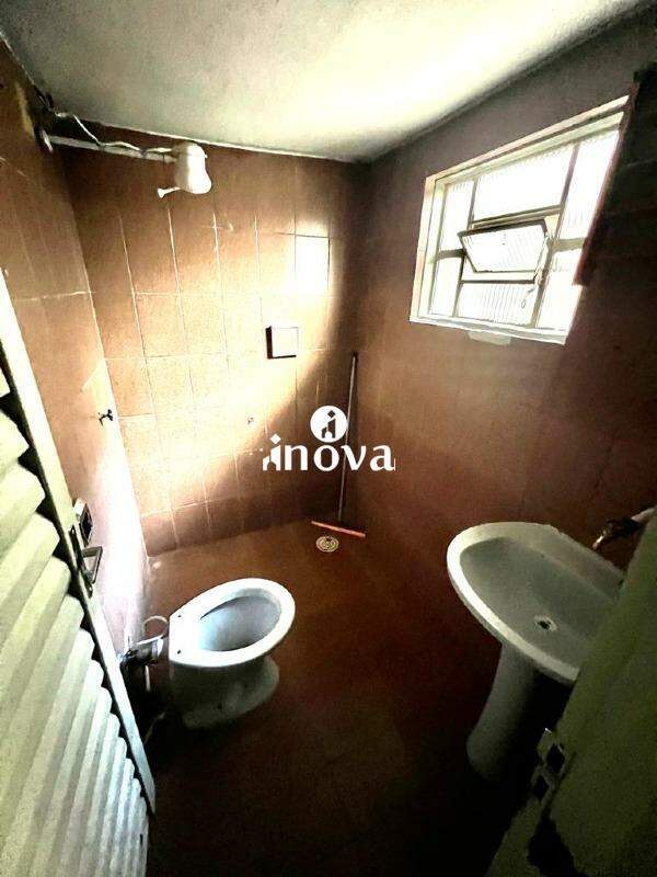 Casa Comercial à venda no Tutunas: 