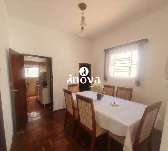 Casa à venda no Fabrício: 