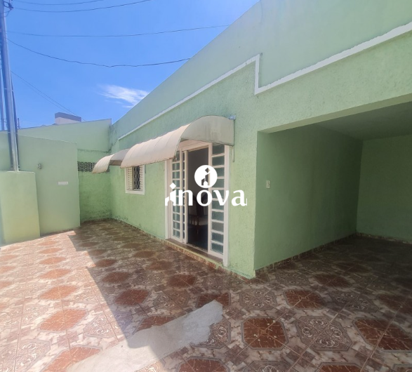 Casa à venda no Fabrício: 